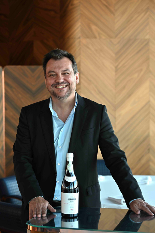 Villa Oliveira Vinha Centenária Pai D’Aviz 2018 recebe tripla distinção e posiciona-se entre os melhores vinhos do país